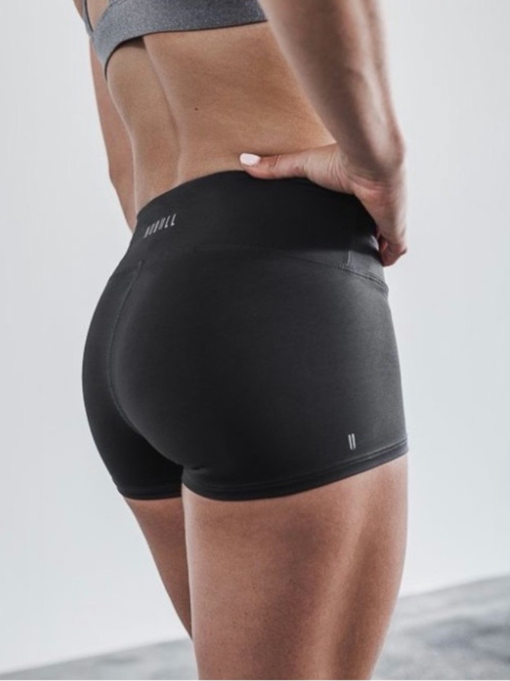 NWT NOBULL Women's Low-Rise Short 2" Medium Black